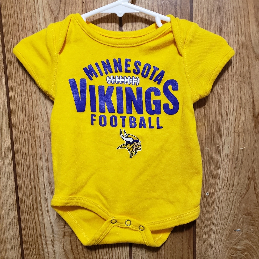 Minnesota Vikings Football Yellow Baby One Piece Outfit 3/6 Months NFL